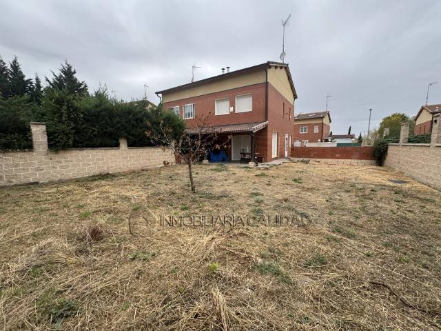 Chalet en venta en Urbanización los Paules, Revillarruz