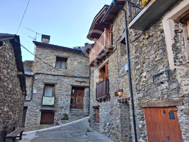 Chalet en venta en Rialp, Lleida