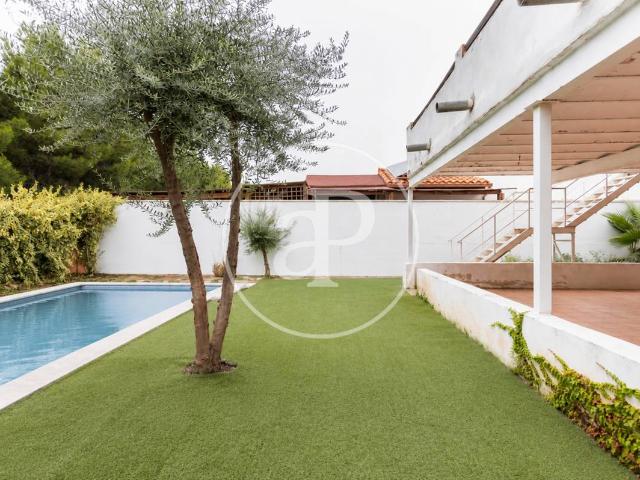 Chalet en venta en el Camp de Túria, Valencia