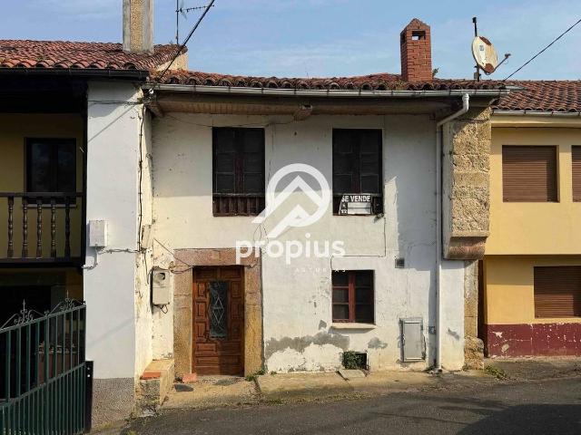 Chalet en venta en Ribadedeva, Asturias