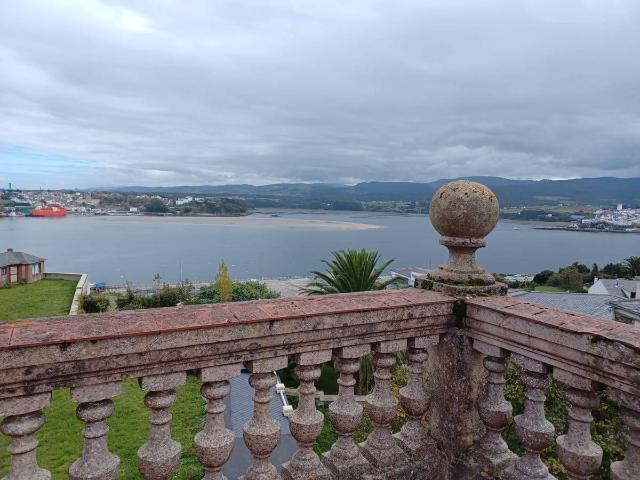 Villa en venta en Ribadeo, San Lázaro