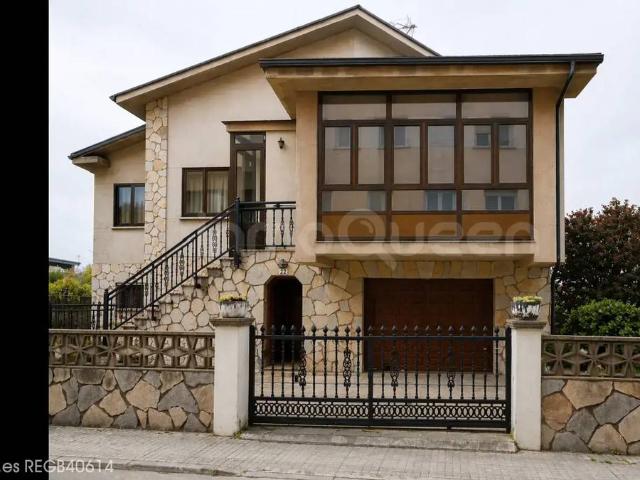 Chalet en venta en A Mariña Oriental, Galicia