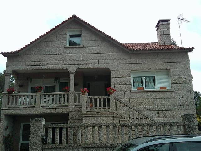 Chalet en venta en Ribadumia, O Salnés