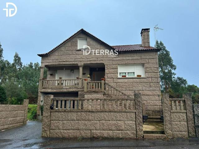 Chalet en venta en Ribadumia, O Salnés