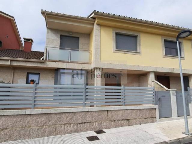 Villa en venta en Ribadumia