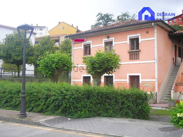 Chalet en venta en Ribera De Arriba, Asturias