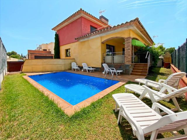 Villa en venta en L'escala, Camp dels Pilans