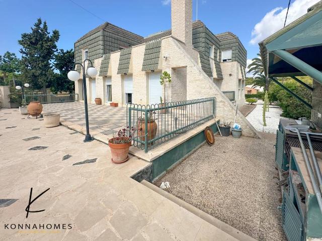 Villa en venta en Benidorm, el Calvari