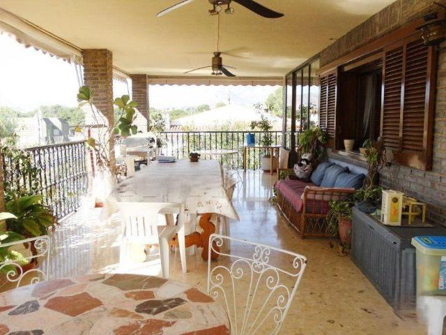 Villa en venta en Benidorm, el Calvari