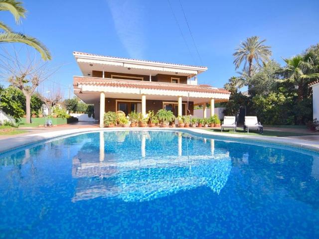 Villa en venta en Benidorm, el Calvari