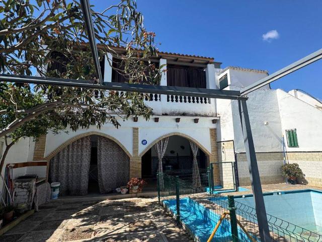 Villa en venta en La Rinconada