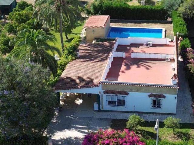 Chalet en venta en La Rinconada, Andalucía