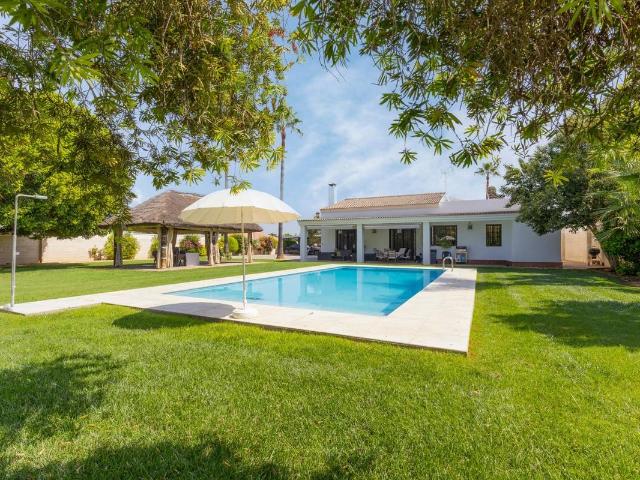 Chalet en venta en La Rinconada, Andalucía