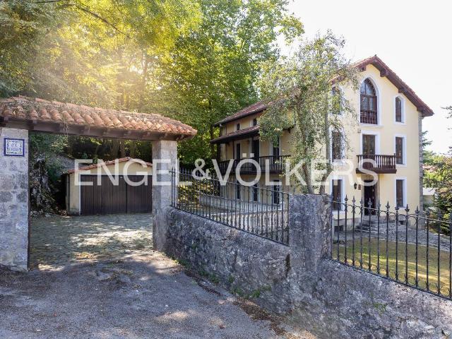 Chalet en venta en Barrio de Arriba, Riotuerto