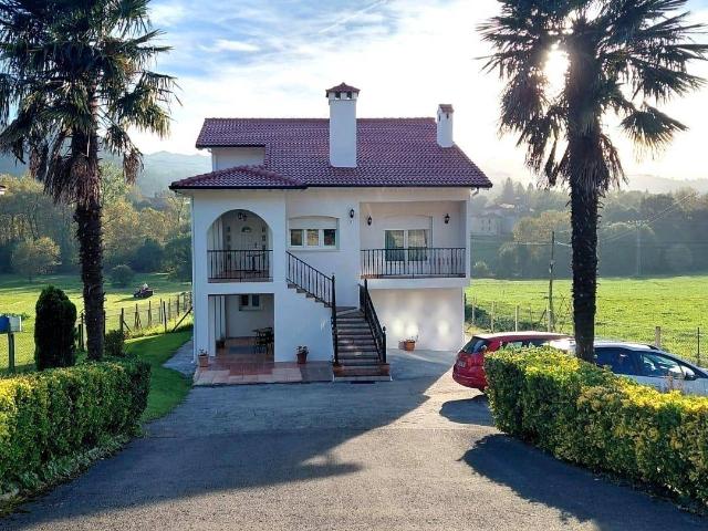 Chalet en venta en Barrio de Arriba, Riotuerto