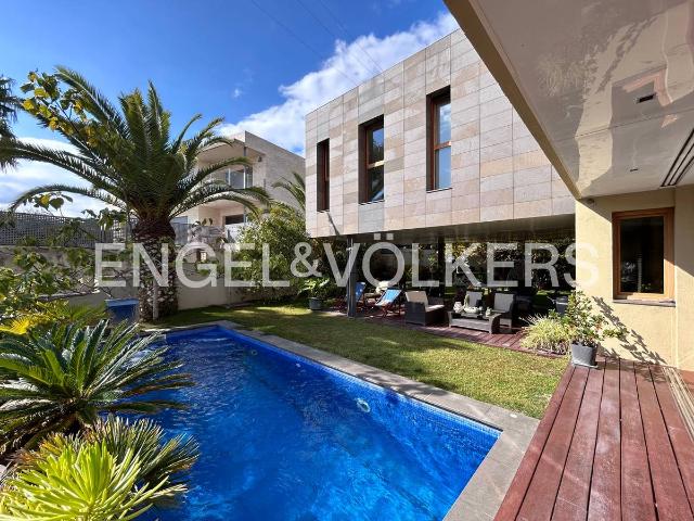 Villa en venta en Riudecanyes