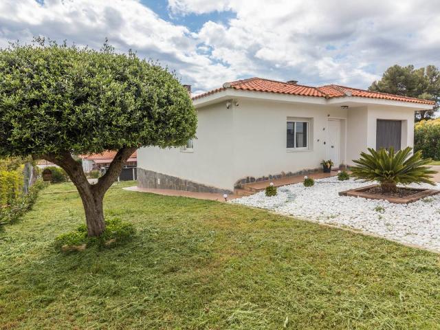 Villa en venta en Riudecanyes