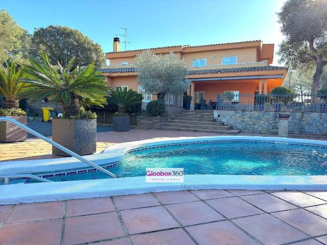 Villa en venta en Riudecanyes