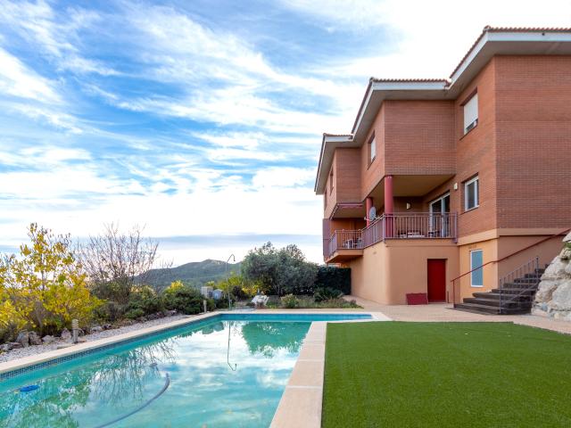 Villa en venta en Riudecols