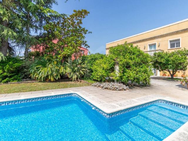 Villa en venta en Riudoms