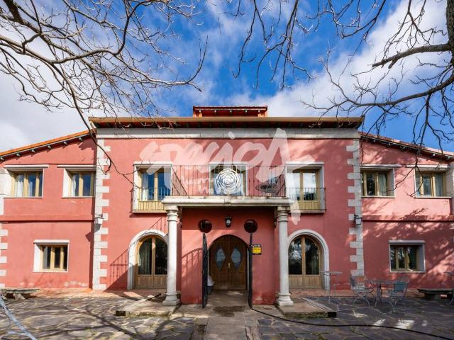 Chalet en venta en Robledo De Chavela, Madrid