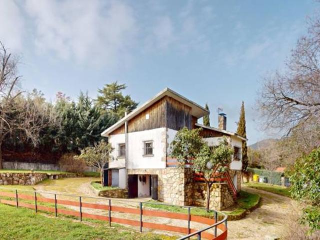 Chalet en venta en Robledo De Chavela, Madrid