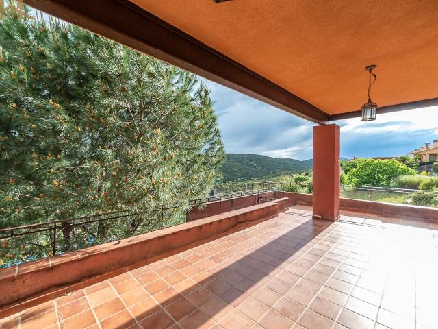 Chalet en venta en Robledo De Chavela, Madrid