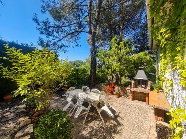 Chalet en venta en Robledo De Chavela, Madrid