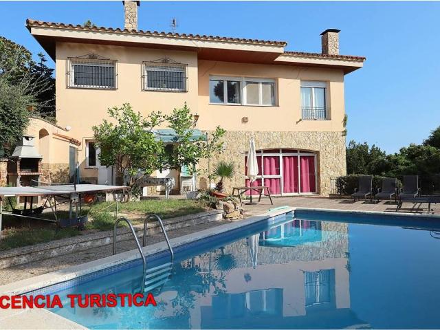 Villa en venta en Lloret De Mar