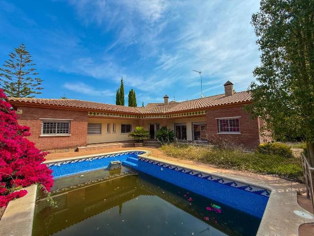 Villa en venta en Roda De Barà