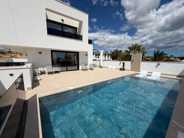 Chalet en venta en el Baix Segura / La Vega Baja, Valencia