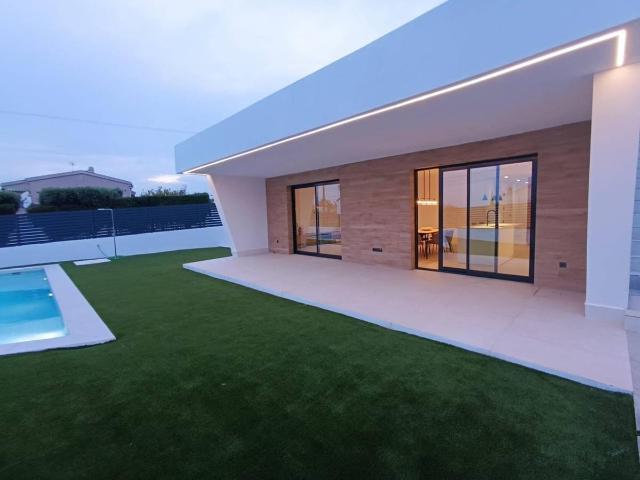 Villa en venta en Rojales, Los Palacios