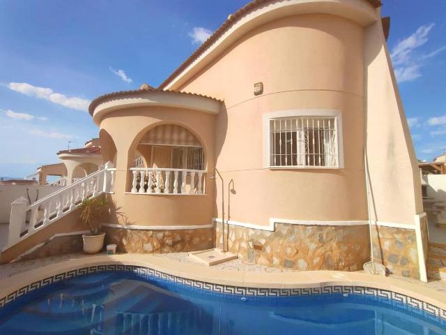 Villa en venta en Rojales, Los Palacios