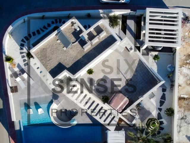 Villa en venta en Rojales, Los Palacios