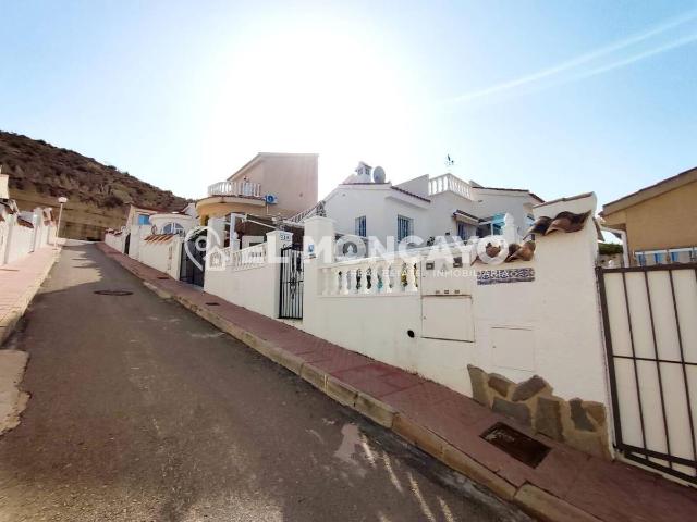 Villa en venta en Rojales, Los Palacios