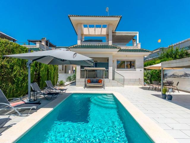 Villa en venta en Rojales, Los Palacios