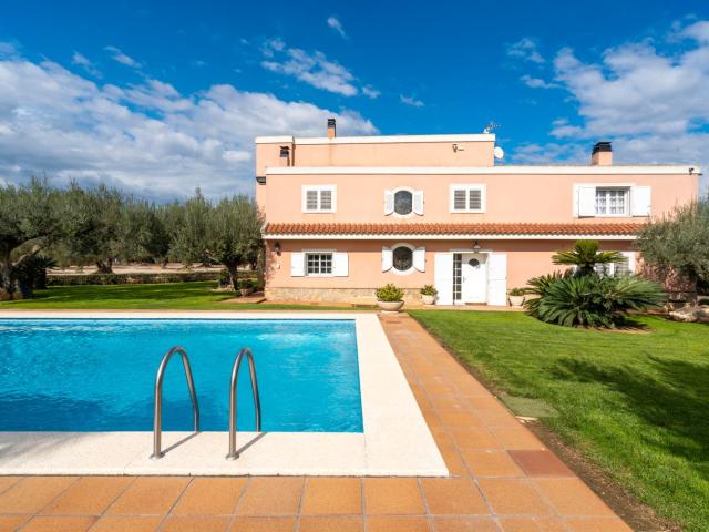 Villa en venta en Roquetes