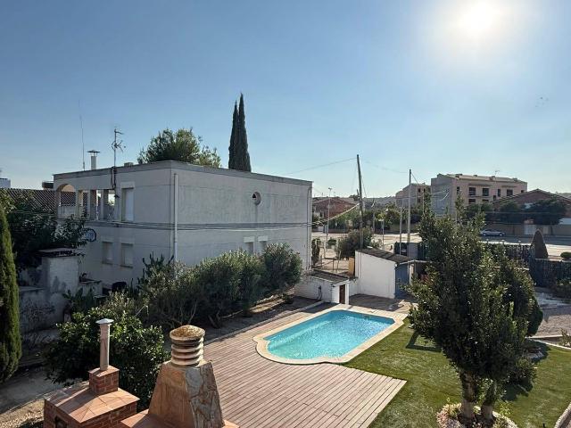 Chalet en venta en Rosselló, Lleida