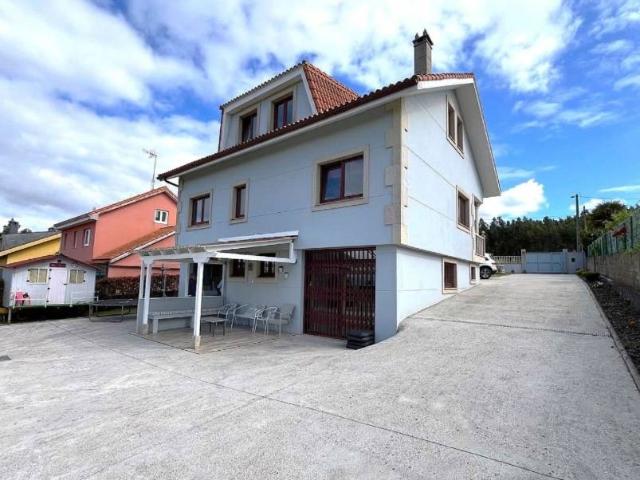 Chalet en venta en Sada, A Coruña
