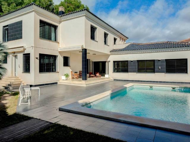 Villa en venta en Sant Joan D'alacant, Benimagrell