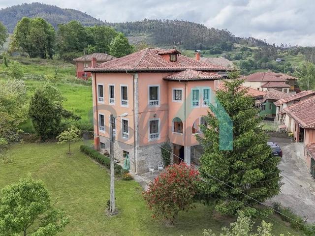 Villa en venta en Salas, Samartín