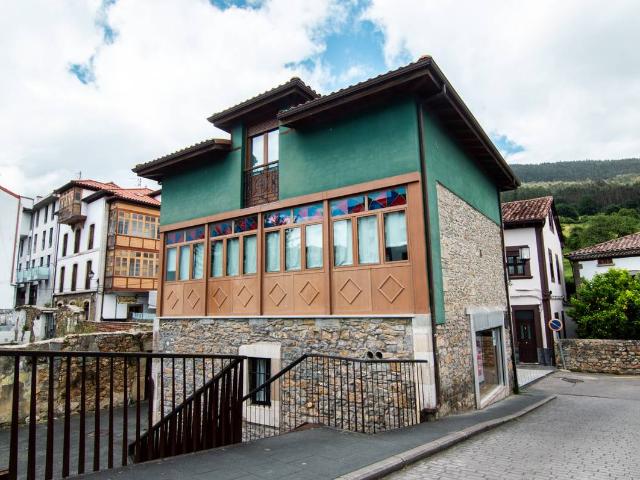 Chalet en venta en Samartín, Salas