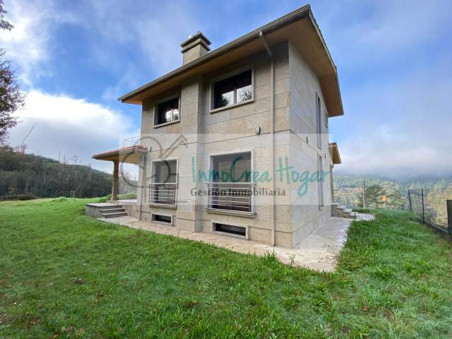 Villa en venta en Salceda De Caselas, A Farrapeira