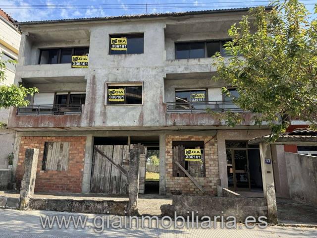 Villa en venta en Salceda De Caselas, A Farrapeira