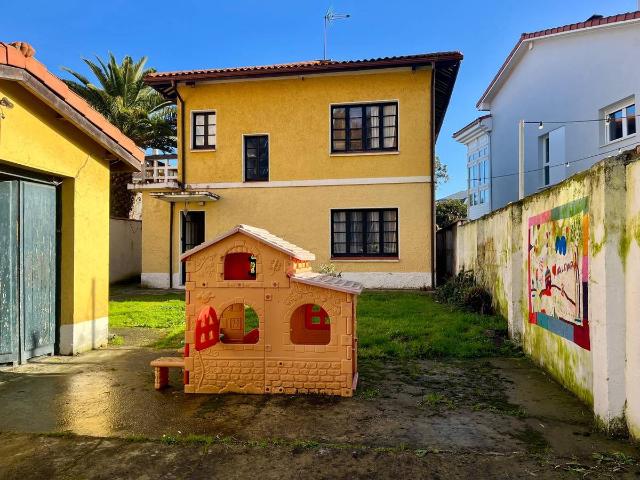 Chalet en venta en Castrillón, Asturias