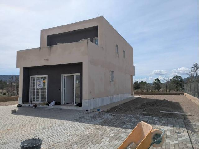 Chalet en venta en Cecilia Bartolomé (Mujeres Libres), l'Alt Vinalopó / El Alto Vinalopó