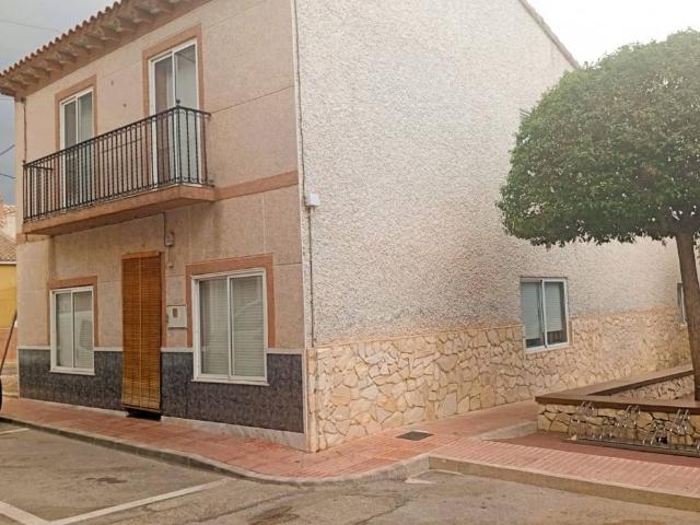 Chalet en venta en Cecilia Bartolomé (Mujeres Libres), l'Alt Vinalopó / El Alto Vinalopó