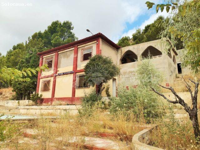 Casa en venta en Cecilia Bartolomé (Mujeres Libres), l'Alt Vinalopó / El Alto Vinalopó