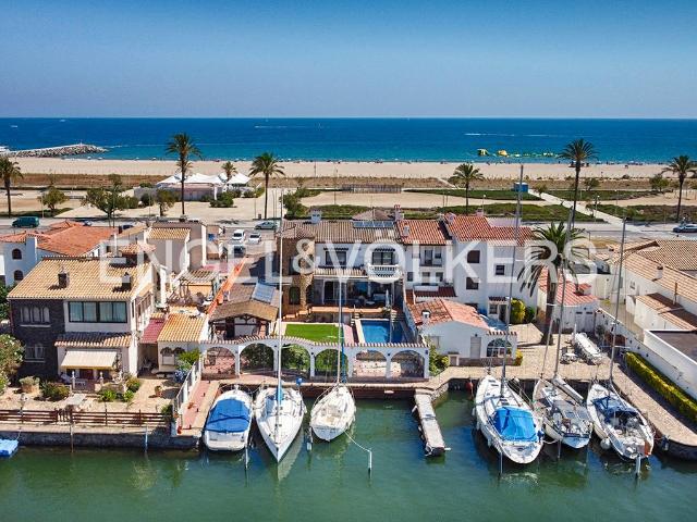 Chalet en venta en Castelló D'empúries, Girona