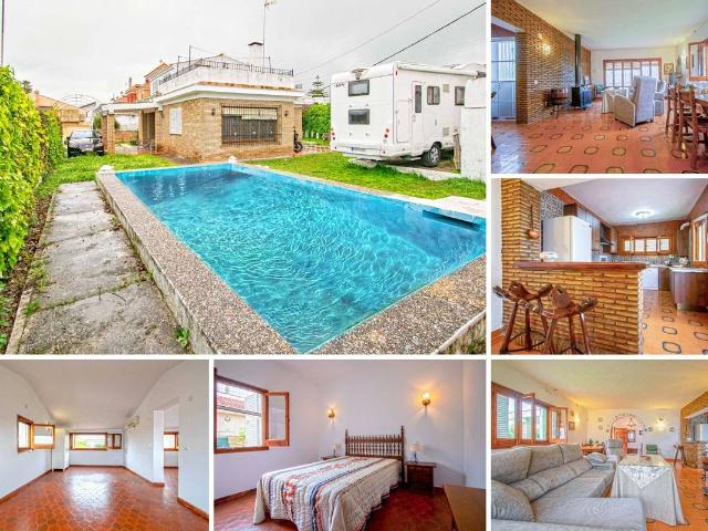 Villa en venta en Salteras, Urbanización Nuestra Señora de la Oliva